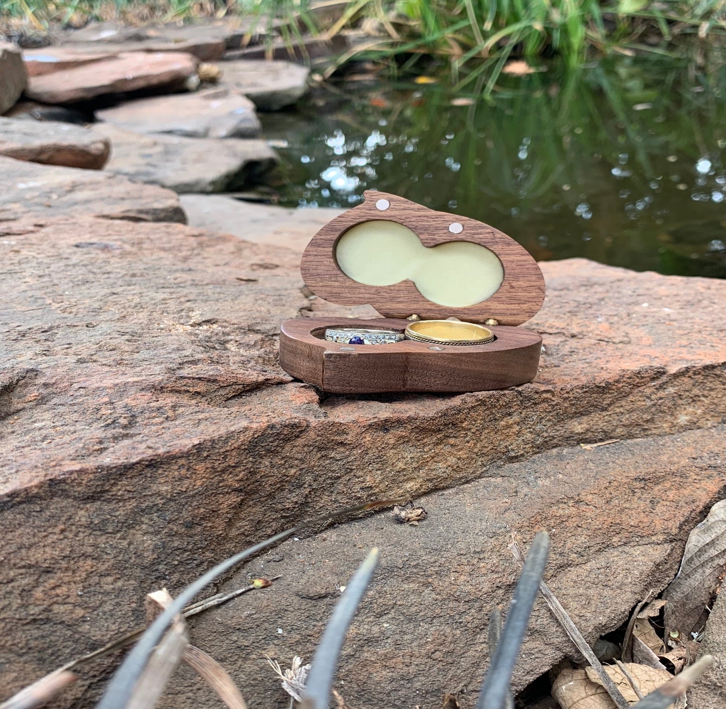 Cloud ring box